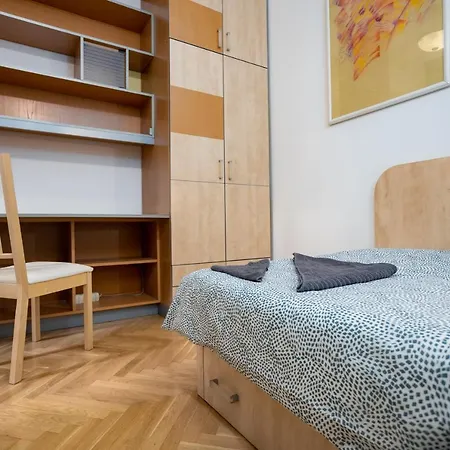 Emerald With Free Parking Apartamento